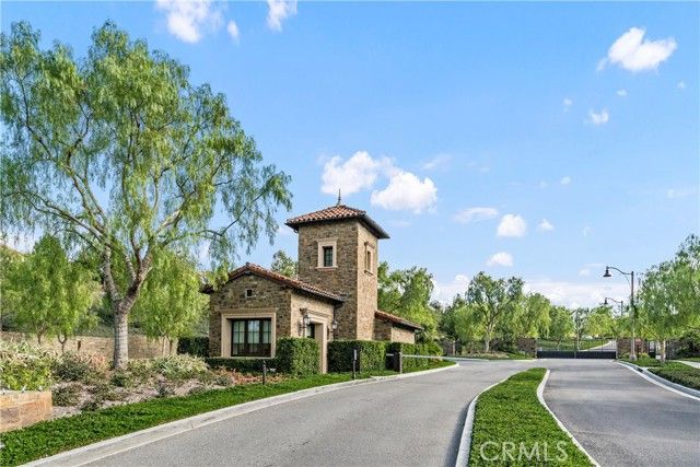 201 Fiore, Irvine, CA 92602