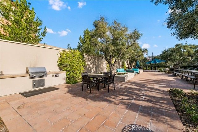 201 Fiore, Irvine, CA 92602