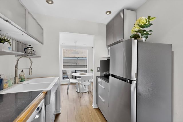 1106 W 6th ST 212, Austin, TX 78703