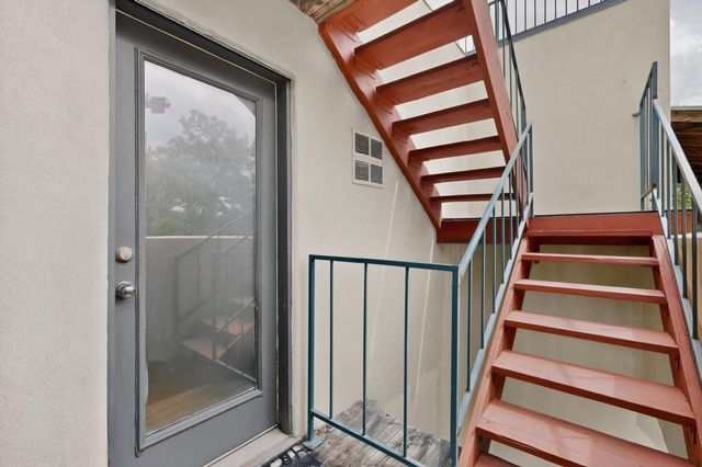 1106 W 6th ST 212, Austin, TX 78703