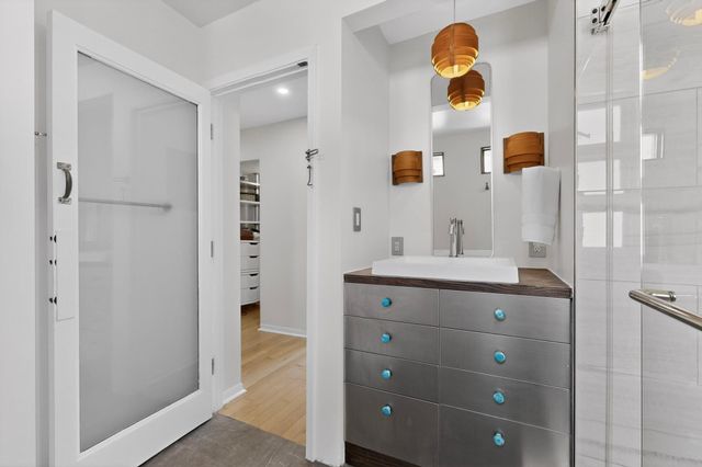1106 W 6th ST 212, Austin, TX 78703