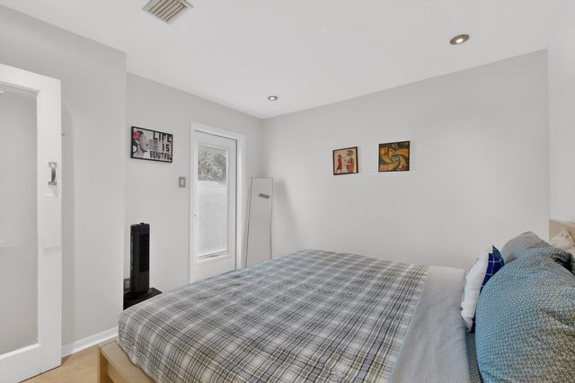 1106 W 6th ST 212, Austin, TX 78703