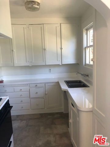 1053 1065 E Santa Clara Street, Ventura, CA 93001