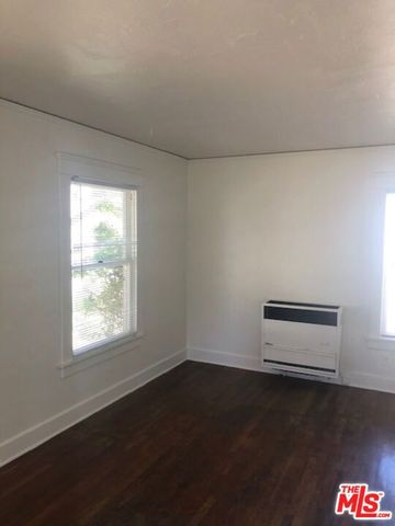 1053 1065 E Santa Clara Street, Ventura, CA 93001