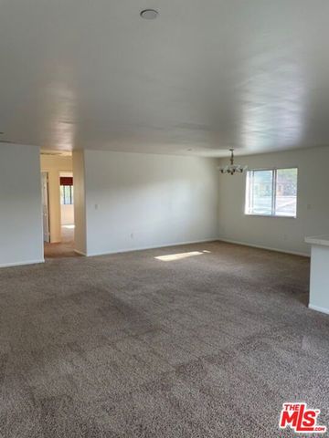 1053 1065 E Santa Clara Street, Ventura, CA 93001