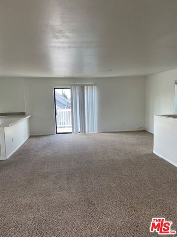 1053 1065 E Santa Clara Street, Ventura, CA 93001