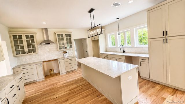71 Lotus Drive, Slate Hill, NY 10973