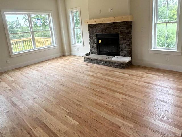 71 Lotus Drive, Slate Hill, NY 10973