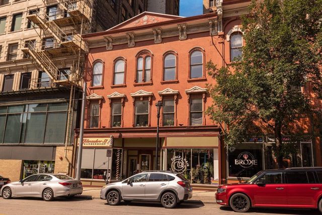 715 N Milwaukee STREET #302, Milwaukee, WI 53202