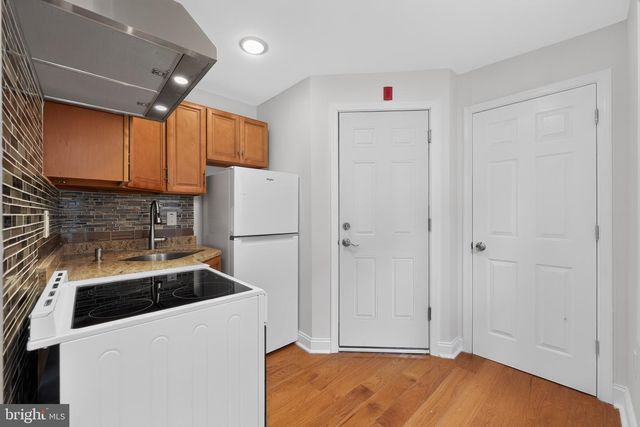 2025 N 4TH ST, Philadelphia, PA 19122