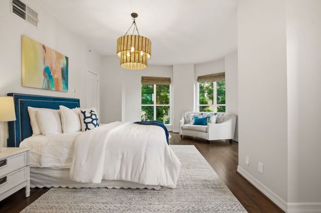 3401 Lee Parkway 402, Dallas, TX 75219