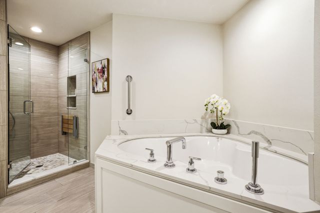 3401 Lee Parkway 402, Dallas, TX 75219
