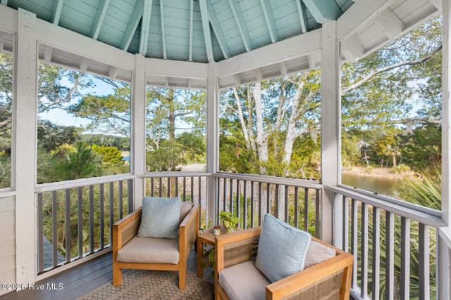 21 Bay Tree Trail, Southport, NC 28461