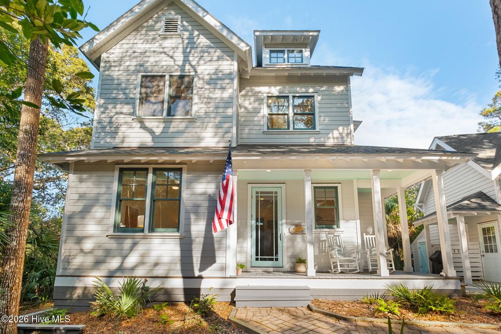 21 Bay Tree Trail, Southport, NC 28461