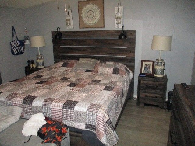 721 Hog Back Ridge Rd, Bethpage, TN 37022