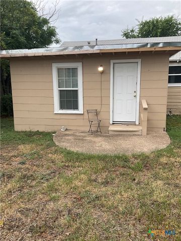 111 N 11th, Temple, TX 76501