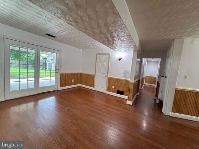 9716 COPELAND DR, Manassas, VA 20109