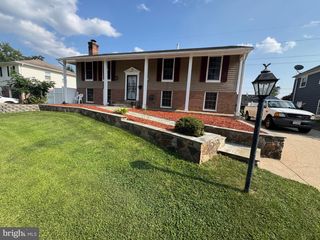 9716 COPELAND DR, Manassas, VA 20109