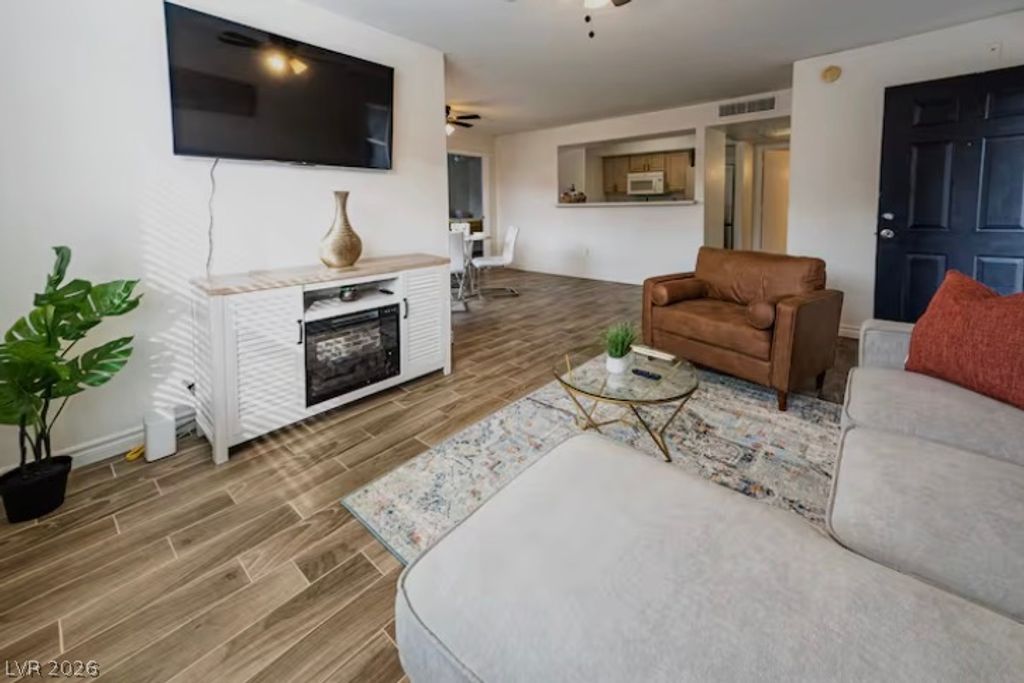 555 East Silverado Ranch Boulevard 1063, Las Vegas, NV 89183 — photo 3