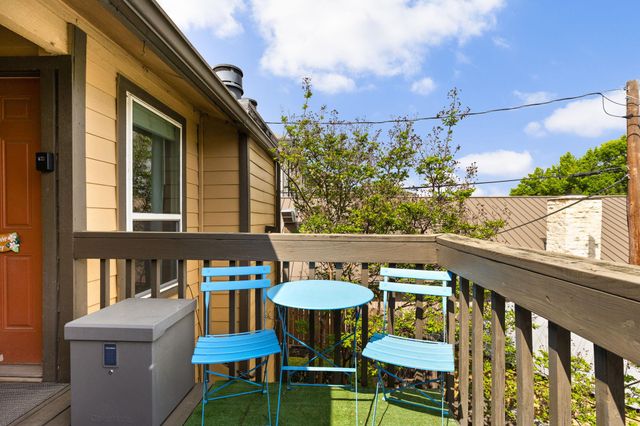 1000 W 26th ST 208, Austin, TX 78705