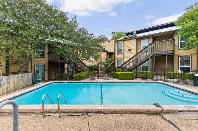 1000 W 26th ST 208, Austin, TX 78705