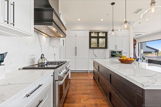 13995 Mira Montana Dr, Del Mar, CA 92014