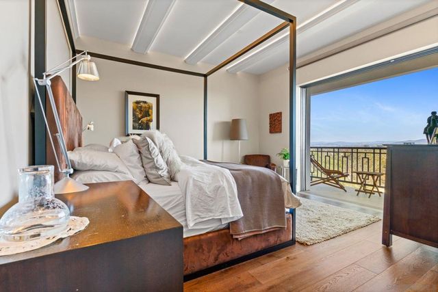 13995 Mira Montana Dr, Del Mar, CA 92014