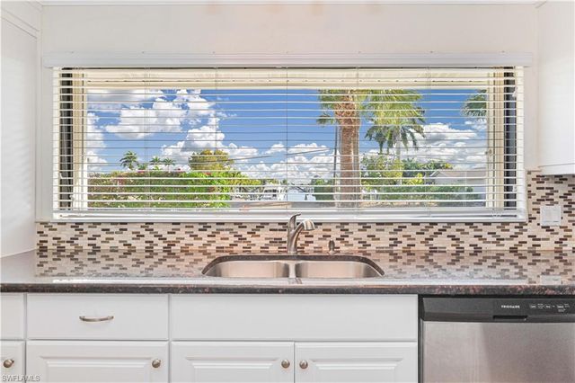 711 Monterey AVE, Cape Coral, FL 33904