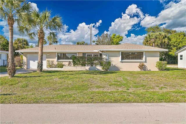 711 Monterey AVE, Cape Coral, FL 33904