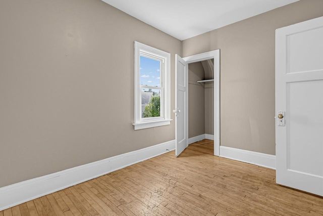 4728 W Medford AVENUE, Milwaukee, WI 53216