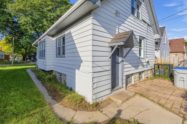 4728 W Medford AVENUE, Milwaukee, WI 53216