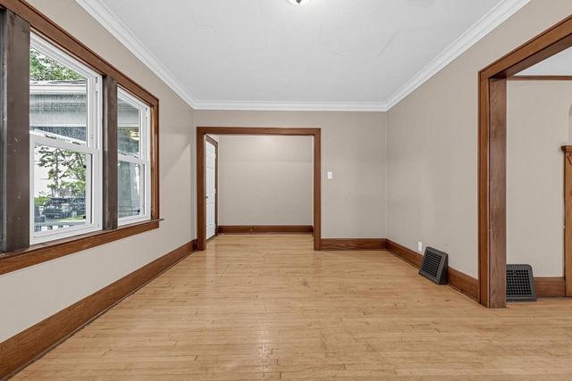 4728 W Medford AVENUE, Milwaukee, WI 53216