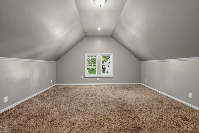 4728 W Medford AVENUE, Milwaukee, WI 53216