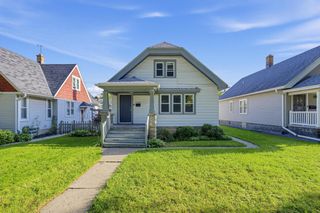 4728 W Medford AVENUE, Milwaukee, WI 53216