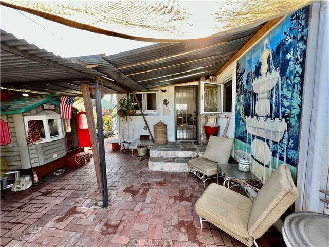 528 S Ash Avenue, Inglewood, CA 90301