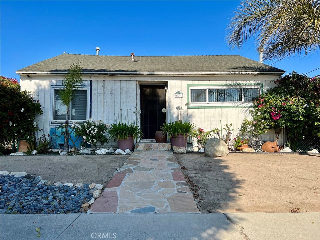 528 S Ash Avenue, Inglewood, CA 90301