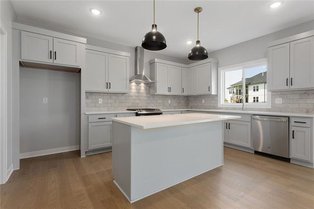 13428 W 178th Street, Overland Park, KS 66013