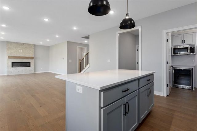 13428 W 178th Street, Overland Park, KS 66013