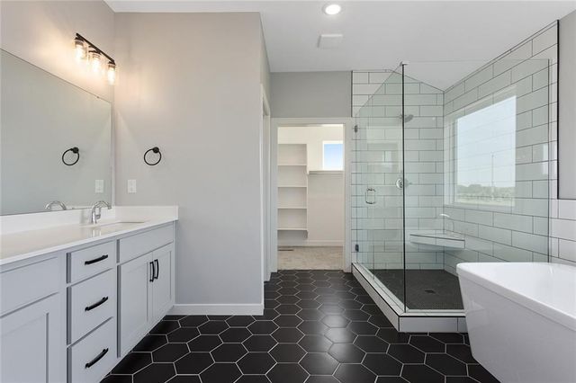 13428 W 178th Street, Overland Park, KS 66013