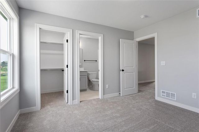 13428 W 178th Street, Overland Park, KS 66013