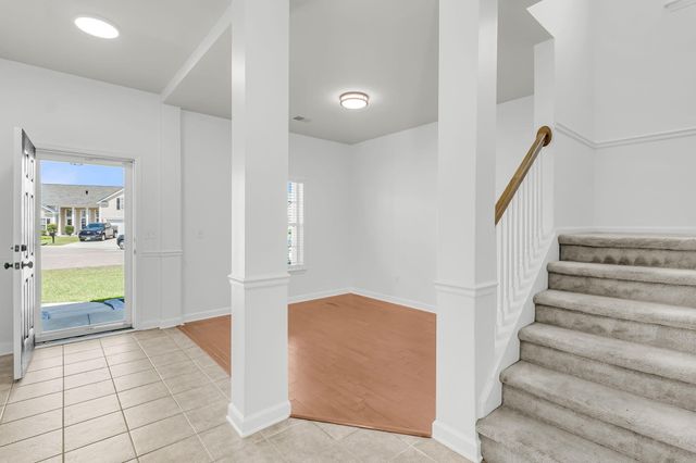 1412 Kinglet Lane, Hanahan, SC 29410