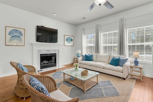 1412 Kinglet Lane, Hanahan, SC 29410
