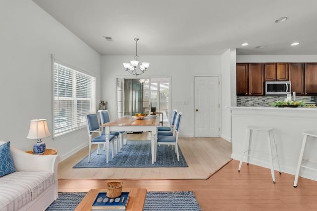 1412 Kinglet Lane, Hanahan, SC 29410