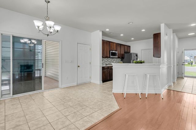 1412 Kinglet Lane, Hanahan, SC 29410