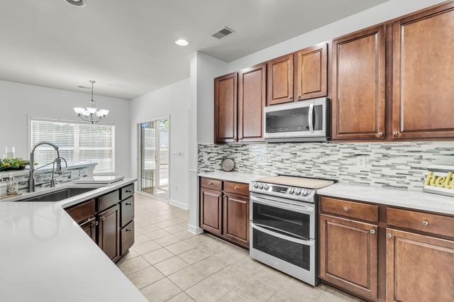 1412 Kinglet Lane, Hanahan, SC 29410
