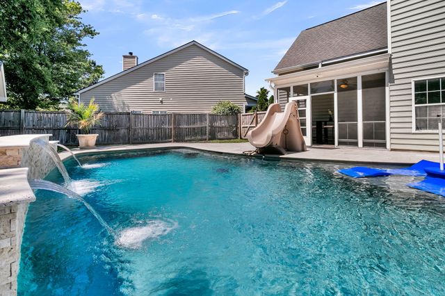 1412 Kinglet Lane, Hanahan, SC 29410