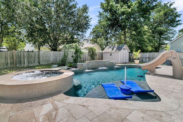 1412 Kinglet Lane, Hanahan, SC 29410