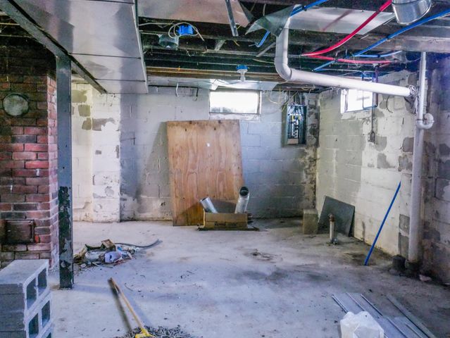 20525 Russell, Highland Park City, MI 48203