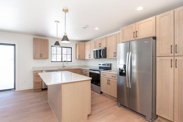 3724 27th Street S, Moorhead, MN 56560