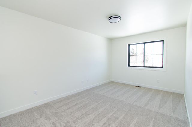 3724 27th Street S, Moorhead, MN 56560